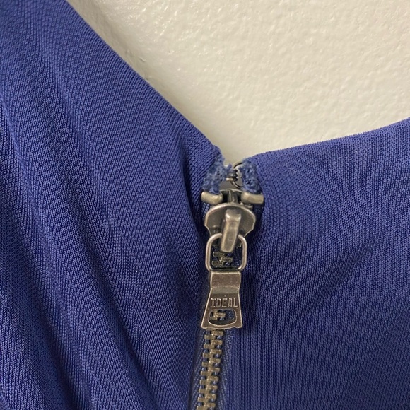 Alice + Olivia Brentan Blouson Ruched Skirt Dress‎ Navy Size Small - Picture 8 of 9